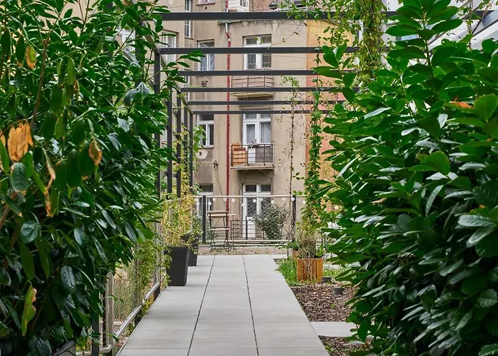 Kobrova With Free Parking Prag