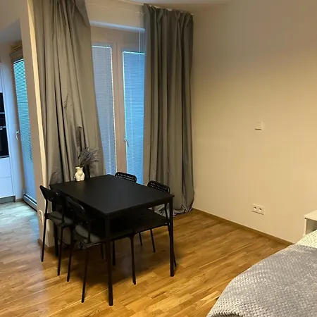Kobrova With Free Parking Appartement Praag